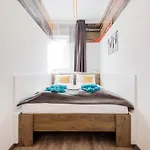 Elemental Retreats - Wood & Water * Budapest
