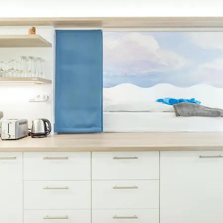 Elemental Retreats - Wood & Water Apartment *