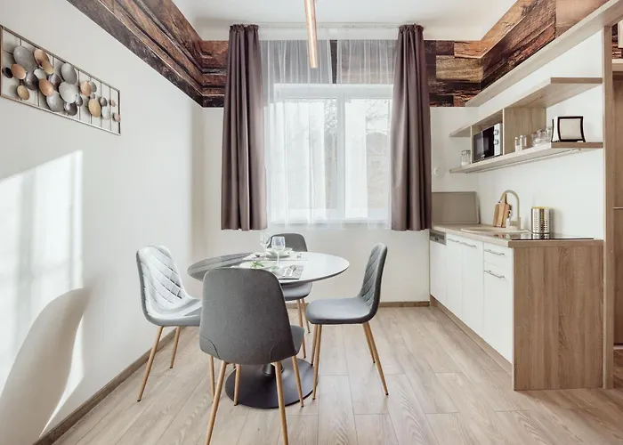 Apartment Elemental Retreats - Wood & Water *