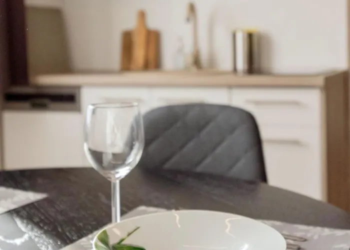 Elemental Retreats - Wood & Water * Budapest