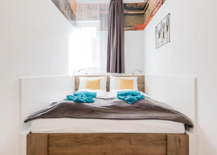 Elemental Retreats - Wood & Water * Budapest