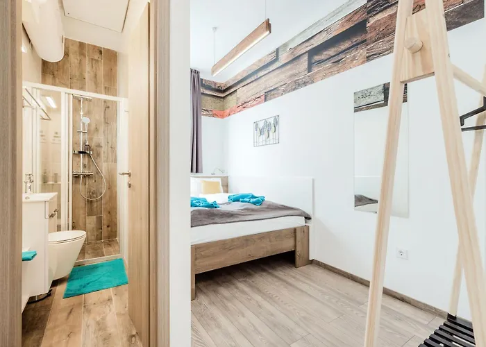Elemental Retreats - Wood & Water Apartment Budapest
