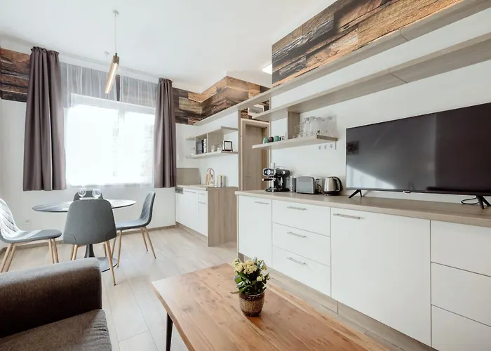 Elemental Retreats - Wood & Water Budapest