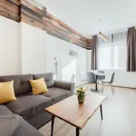 Apartment Elemental Retreats - Wood & Water