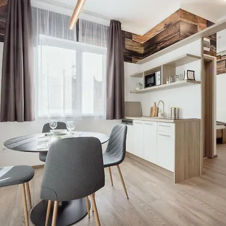 Elemental Retreats - Wood & Water Apartment Budapest